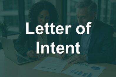 Letter of Intent beim Verkauf eines Softwareunternehmens – Vertragsunterzeichnung im Büro